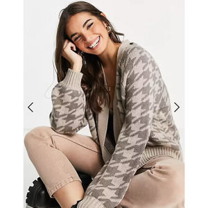 Abercrombie & Fitch cardigan Sweater in houndstooth print Neutral size Large